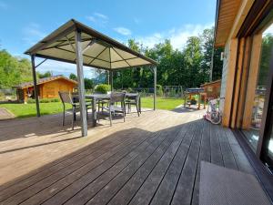 Appartements A 200 metres du lac d'Annecy, spacieux appartement 3 chambres avec terrasse et jardin : photos des chambres