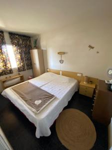 APPARTEMENT LA ESCALA en FRONT DE MER avec PISCINE