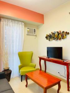 9 Roomy Urban Escape