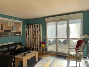 Bel appartement avec terrasse et parking gratuit