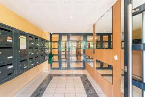 Bel appartement avec terrasse et parking gratuit