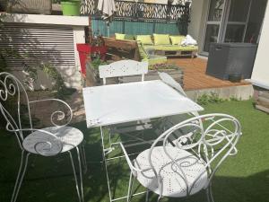 Appartements Bel appartement avec terrasse et parking gratuit : photos des chambres