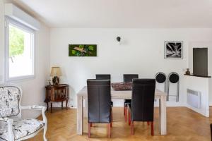 Appartements Bel appartement avec terrasse et parking gratuit : photos des chambres