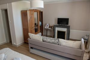 B&B / Chambres d'hotes ESCALE AU CLOS SAINT MARTIN DE JUILLERS Gites et Chambres d'hotes : photos des chambres
