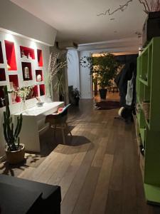 Appartements Grand Appartement ANTONY : photos des chambres