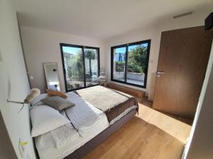 VILLA ROUTE DE RAMATUELLE