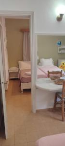 Krinelos Rooms