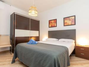 Apartment Eixample Esq Rocafort Diputacio by Interhome