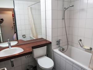 Apartment Apt B 072 by Interhome