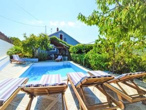 Apartment Marija by Interhome