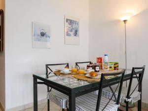 Apartment Residenza Miralago Apt- B13 by Interhome