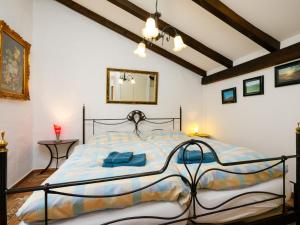 Apartment Villaggio Sureggio - App- A3 by Interhome