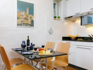Apartment Villaggio Sureggio C4 mit TicinoTicket by Interhome