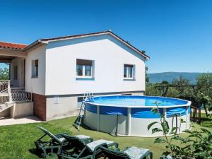 Holiday Home Laura by Interhome