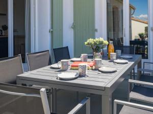 Maisons de vacances Holiday Home Maison Elio by Interhome : photos des chambres