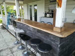 Notre nid damour - jacuzzi, piscine, billard, bar extérieur, terrain de boules