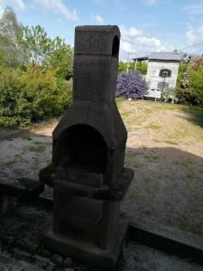 Maisons de vacances Notre nid d'amour - jacuzzi, piscine, billard, bar exterieur, terrain de boules : photos des chambres