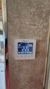 18 Bucklands Stylish Chalet, Bideford Bay, Starlink WiFi