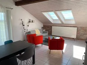 Appart' dans maison villageoise - Saint Aubin Sauges