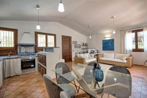 Villa Petra by PosarelliVillas