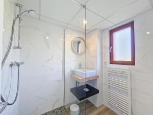 Maisons de vacances Hameau de Gites de St-Victor-en-Marche : photos des chambres