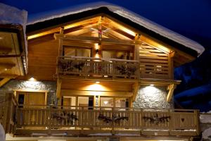 Chalet familial La Griotte avec accès piscine