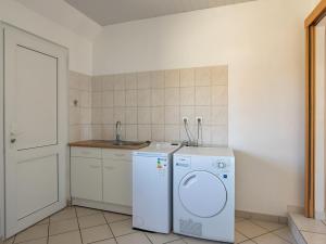 Maisons de vacances Holiday Home Blaues Meer by Interhome : photos des chambres