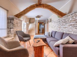 Holiday Home Narcis by Interhome