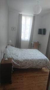 Sejours chez l'habitant Agreable chambre, salle de bain privative, la placotte : photos des chambres