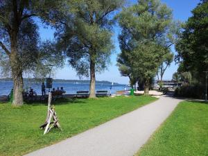 Ferienwohnungen Lärchennest zwischen Chiemsee und Bergen