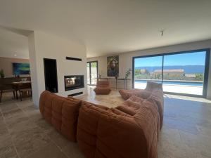 Villas Villa avec piscine et vue panoramique du Luberon : photos des chambres