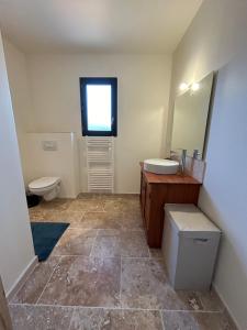 Villas Villa avec piscine et vue panoramique du Luberon : photos des chambres