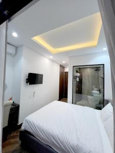 Phòng Deluxe Giường Đôi Có Ban Công (Deluxe Double Room with Balcony)