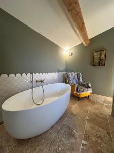 Villas Villa avec piscine et vue panoramique du Luberon : photos des chambres