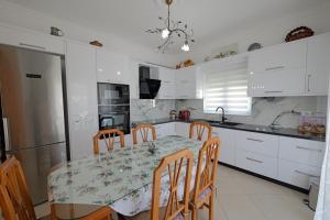 Kristal Apartments