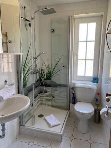 Gaestehaus-Sylvie-Wohnung-1-Naehe-Hafen-und-Ostpromenade