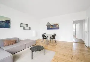 Fantastic 2-bed w balcony in Charlottenlund - Charlottenlund