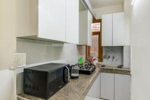 Peacefulhuts Premium 2BHK near IGI and Manipal Hospital