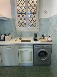 Appartements Surplombant le port de Beaulieu sur mer : photos des chambres