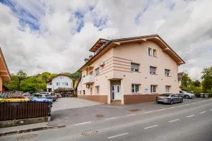 B&B Mio Nonno Rooms Ljubljana Ex Bizeljčan Rooms - Tacen