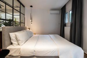 YestayHomes One Bedroom Apartment Voula