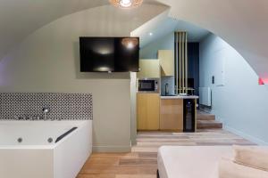 Love hotels Suite Romantique Balneo Centre Lyon : photos des chambres
