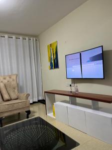 Lux Suites Mango Court Apartments