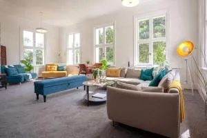 Beautiful treetop apartment with Cotswolds views - 马尔文维尔