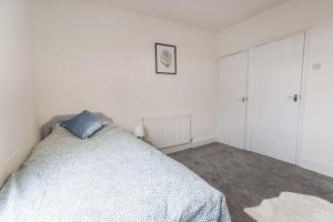 November Disc - Long Stay - Contractors