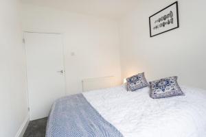 November Disc - Long Stay - Contractors