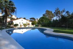 Agradable adosado con piscina la Hidalga - Torremuelle