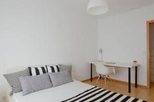 NEW Home Office - Free Wifi & Parking - Self Check-in - Daikin Airco