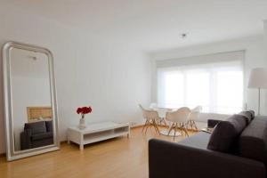 NEW Home Office - Free Wifi & Parking - Self Check-in - Daikin Airco