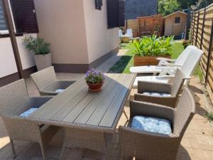 Írisz Apartman